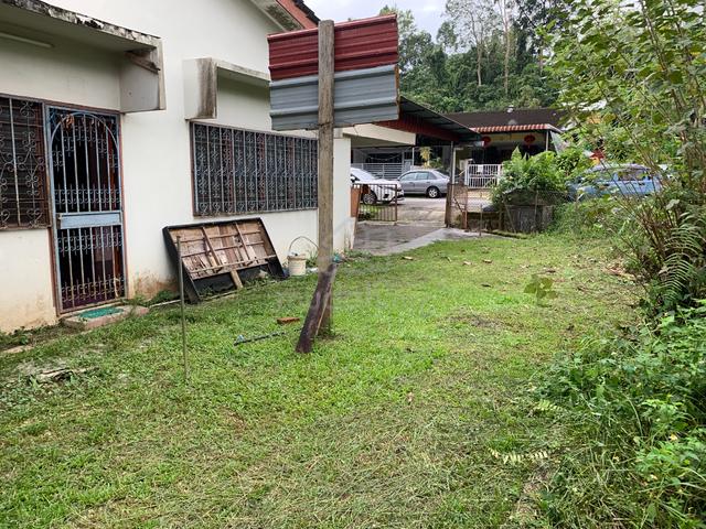 Single Storey Taman Dato Seri Razak Taiping Kamunting Corner Lot 3
