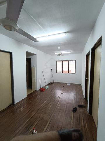 Flat Taman Bukit Segar 1