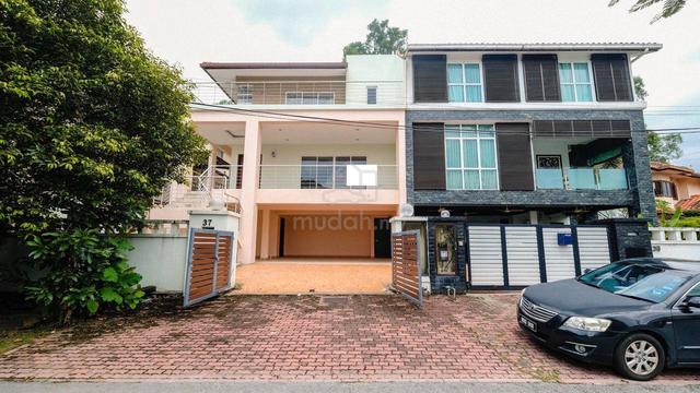 Freehold Open 3 Storey Semi D Taman Kelab Ukay Ampang Selangor 1