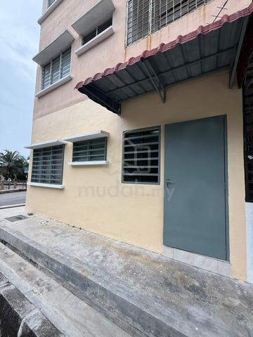 Flat Taman Batu Gajah Transit 1