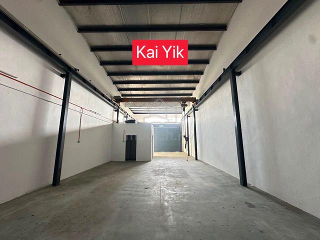 2-Storey Diamond Valley Industrial Park Factory For Rent @ Batu Maung 1