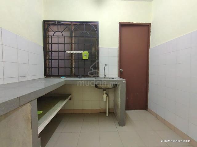 Apartment Idaman 1