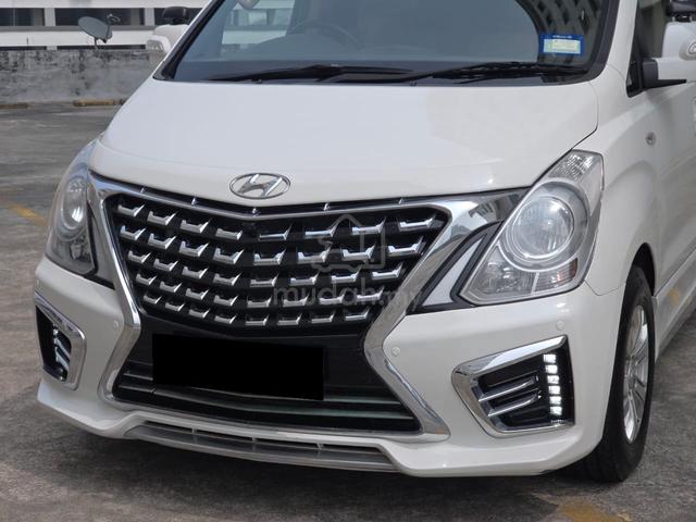 Hyundai GRAND STAREX 2.5 ROYALE 12 Seater MPV - 4