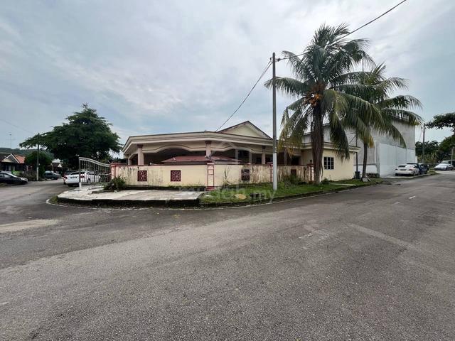 Corner Lot Single Storey Fully Extended Taman Putri Kulai(Near Toll) 3