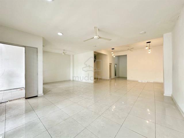 SPACIOUS HOUSE FACING OPEN 2 Storey Hyperlink D’Kayangan Seksyen 13 3
