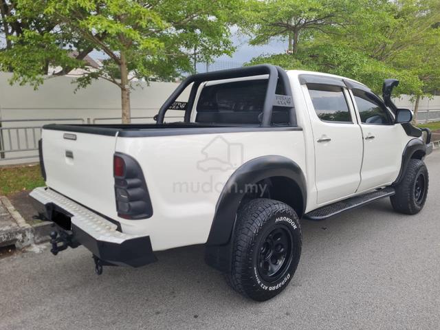 2014 Toyota HILUX 2.5 DOUBLE CAB (A) - 2