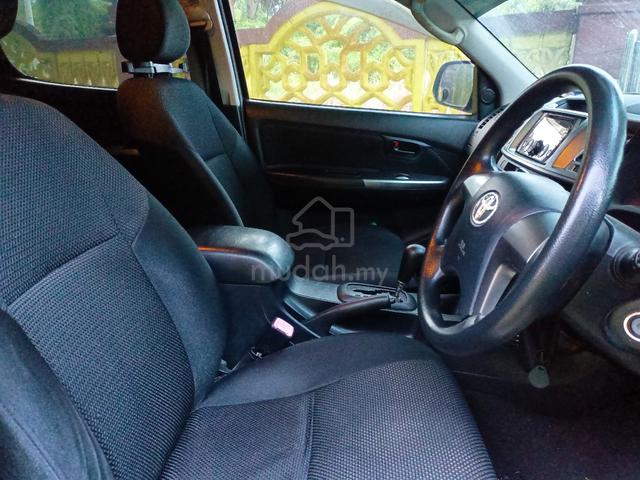 2013 Toyota HILUX 2.5 G VNT (A) - 4