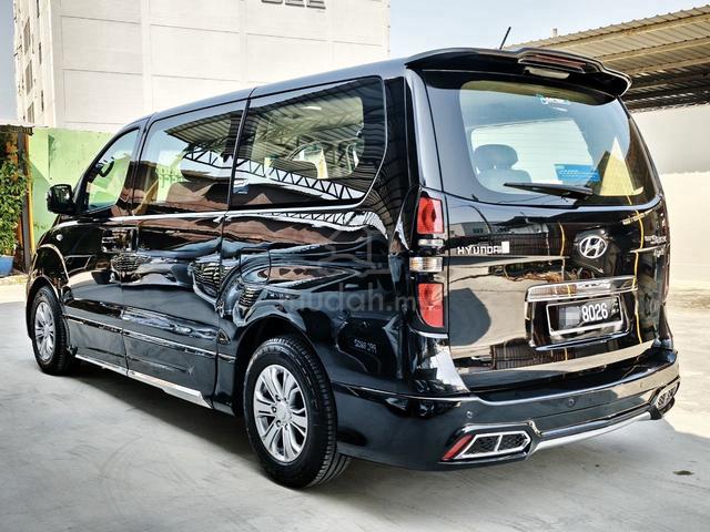 2017 Hyundai GRAND STAREX 2.5 ROYALE (A) - 3