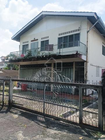 Bungalow House for Office and Storage 1