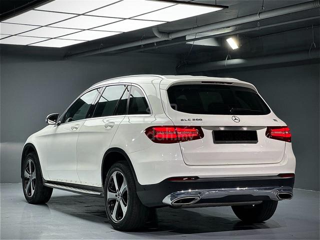2017 Mercedes Benz GLC200 2.0 X253 (A) EXCLUSIVE - 2