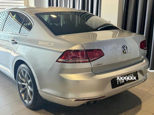 2018 Volkswagen PASSAT 1.8 TSI COMFORTLINE (CKD) - 1