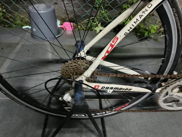 Roadbike - photo 3 of 3