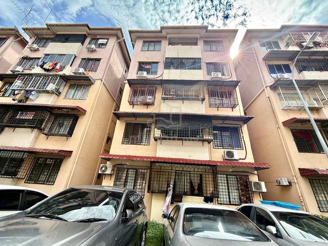 Putra Impian Apartment 1