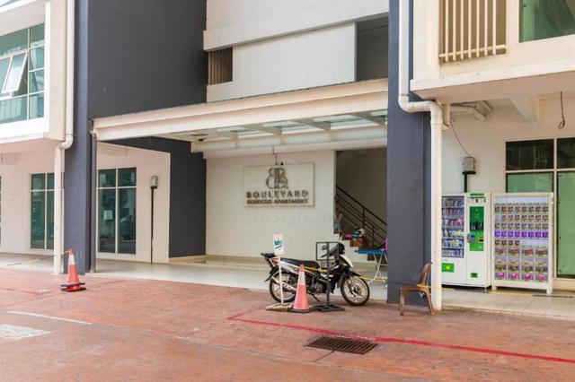 [NON-SHARING] Room For Rent Boulevard , Jln Kuching, 5