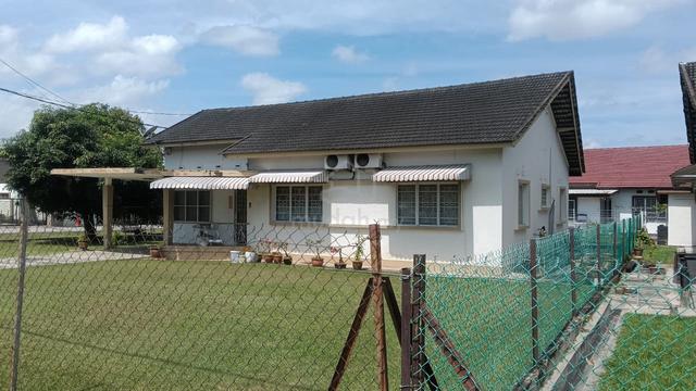[FREEHOLD] [CORNER] Klebang Single Storey Bungalow House Oriental 1