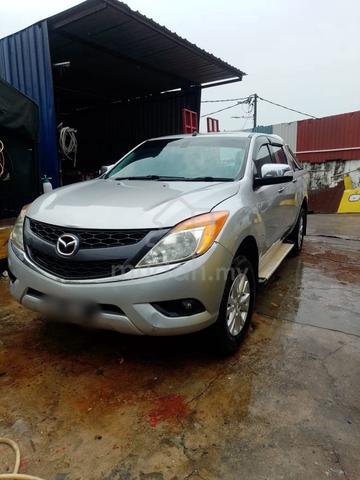 Mazda BT50 2.2 (M) 4x4 Pick Up 2014 Double Cab - 2