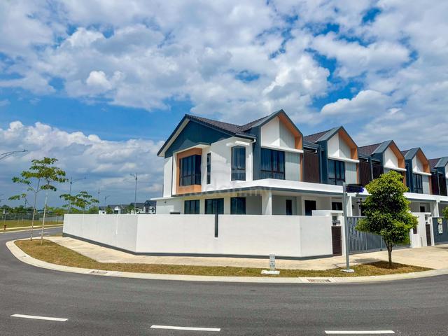 CORNER 🔥 Double Storey Terrace @ Serenia Anisa, Serenia City, Sepang 1