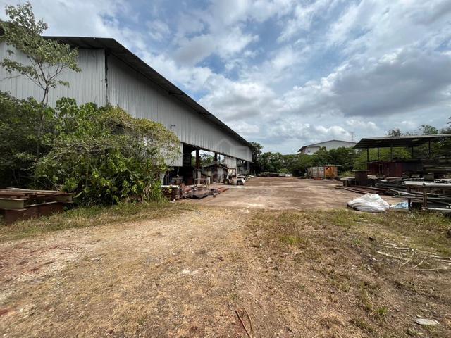 Below market/1.6 acre/Open Shed Detached factory/Freehold/Saleng/Kulai 1
