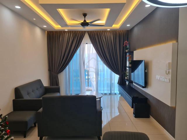 Queens Residences Q1 @ Queens Waterfront 1