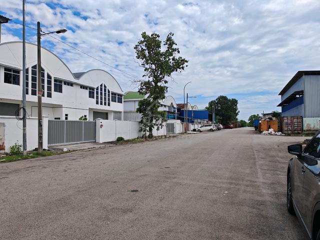 Senai Idaman 1.5 Storey Factory Corner Desa Seelong 1