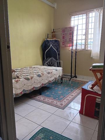 Pangsapuri Seroja (Shah Alam) 1