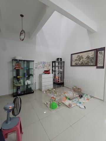 3 storey 26x95 Grand Idaman residence taman Sentosa klang big house 3