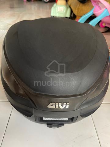 Box Givi 28L untuk dijual - photo 2 of 6