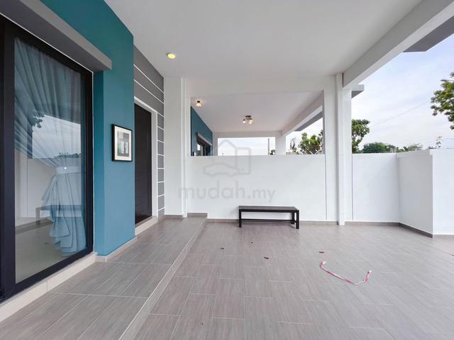 4B+4B Gym Room Gated Guard Complete Unit 2 Storey Ayer Keroh Toll 1