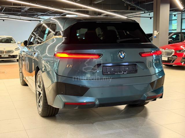 BMW iX xDrive50 M-Sport - Ready Stock 2023 2024 - 5