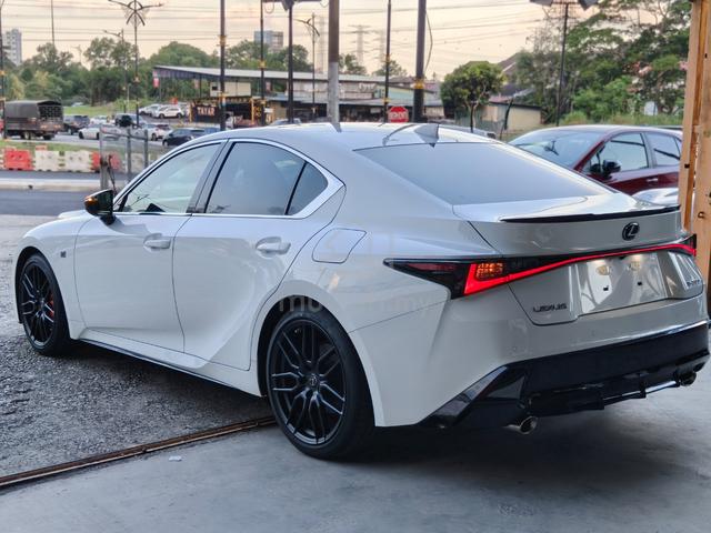 UNREGISTER 2021 Lexus IS300 2.0 FSPORT MODE BLACK - 2