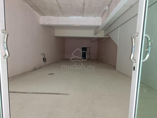 Ground Floor Shop Lot Pusat Perniagaan Raja Uda for RENT 1