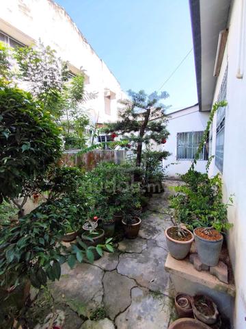 Ipoh Pengkalan Barat Double Storey Terrace Intermediate Corner house 1