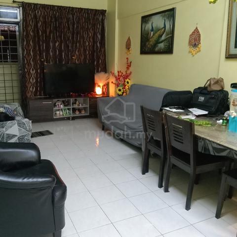 Desa Mentari Flat (Block 7) 1