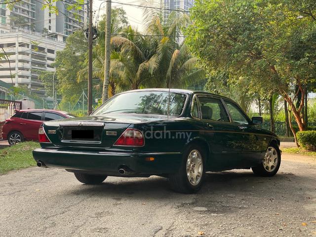 1999 Jaguar Daimler 4.0 L V8 LWB - 2