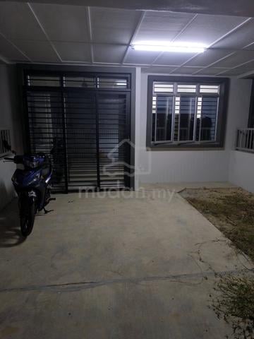 Rumah Untuk Disewa di Olak Lempit 1