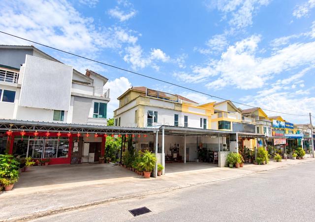 Star Avenue 2.5 Storey Shop Lot | Simpang Ampat | Sale With Tenancy 1
