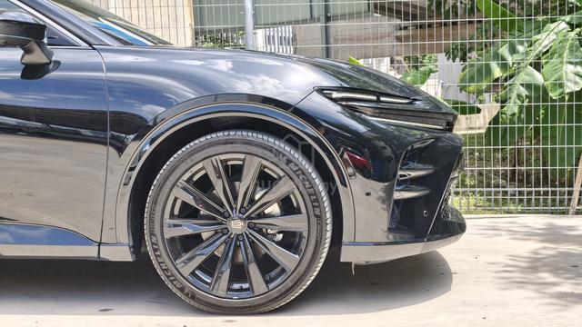 2024 Toyota Crown Sport 2.5 Z HEV SUV - 3