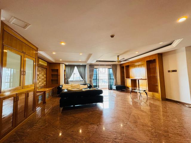 Marina Bay Condominium 1