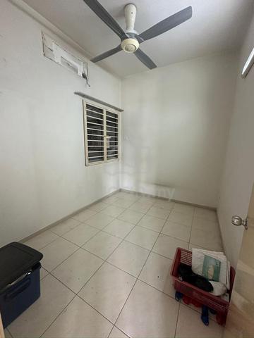 Baiduri Courts (Bukit Puchong) 2