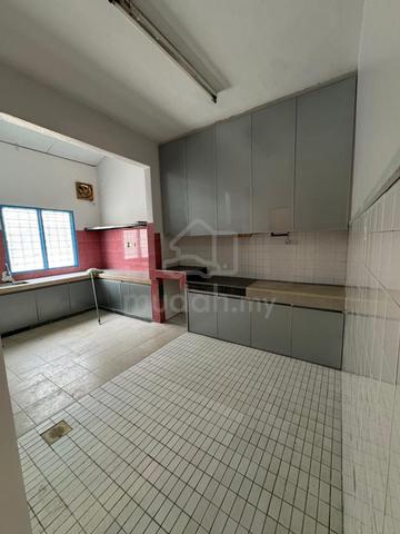 [BELOW MARKET PRICE + F&B EXTEND + REFURBISHED] Tmn Bunga Negara, Sek 1