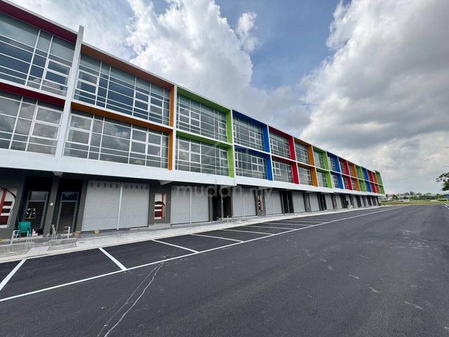 Dato Onn Jalan Perjiranan 15/28 | Second Floor Shop | Main Road 1