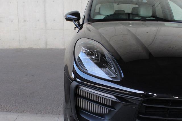 2022 Porsche Macan GTS JAPAN SPEC GRADE 5A - 5