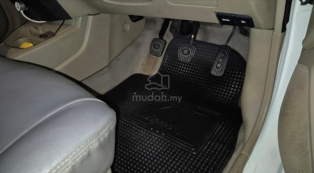 2008 Nissan GRAND LIVINA 1.6 CLASSIC/COMFORT (M) - 4