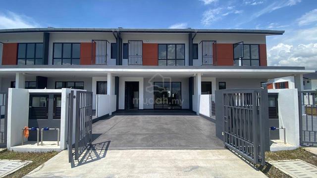 Casira 3 open facing price negotiable bandar bukit raja 2 storey 1
