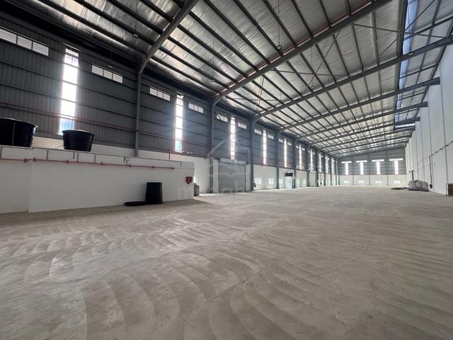 3 Storey Semi-D Factory For Rent at Beranang Semenyih 1