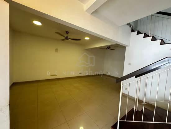 Partly furnished Kota Emerald, Rawang double storey house for sale 1