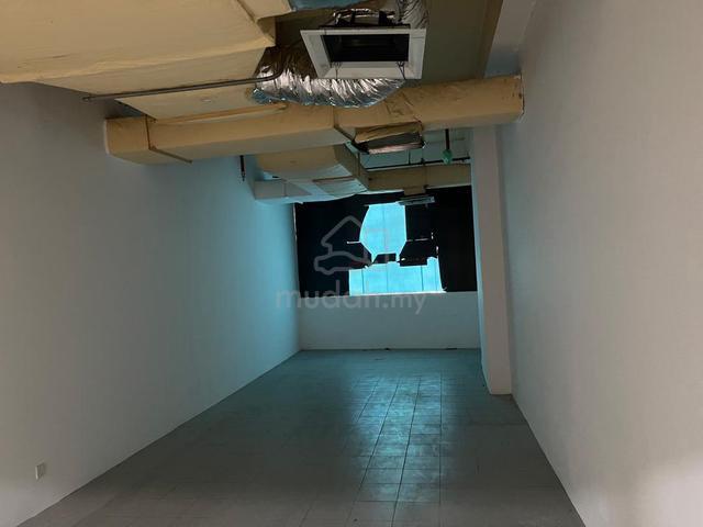 One Stop Midlands Park Ground floor retail lot for rent 1
