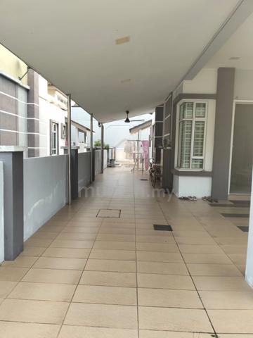 freehold,1.5 semi d, fully renovated,subsale,affordable price 1