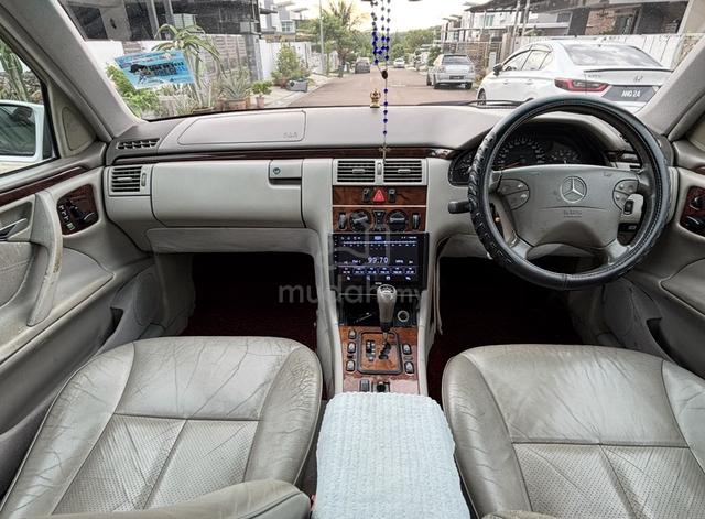 2000 Mercedes Benz E200 ELEGANCE (CKD) 2.0 (A) - 3