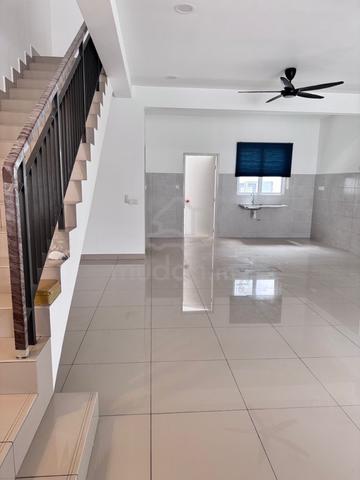 【Move in condition】Starling 2 storey house for rent, bandar rimbayu 1
